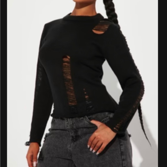 black distressed sweater, fashionnova, size M. brand new - Picture 3 of 3